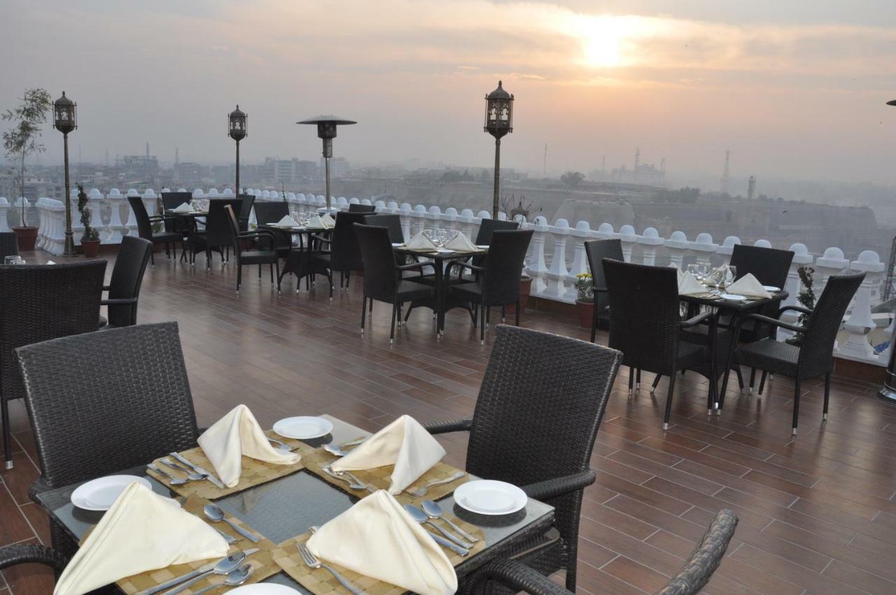 Fort Continental Hotel Peshawar Exterior foto