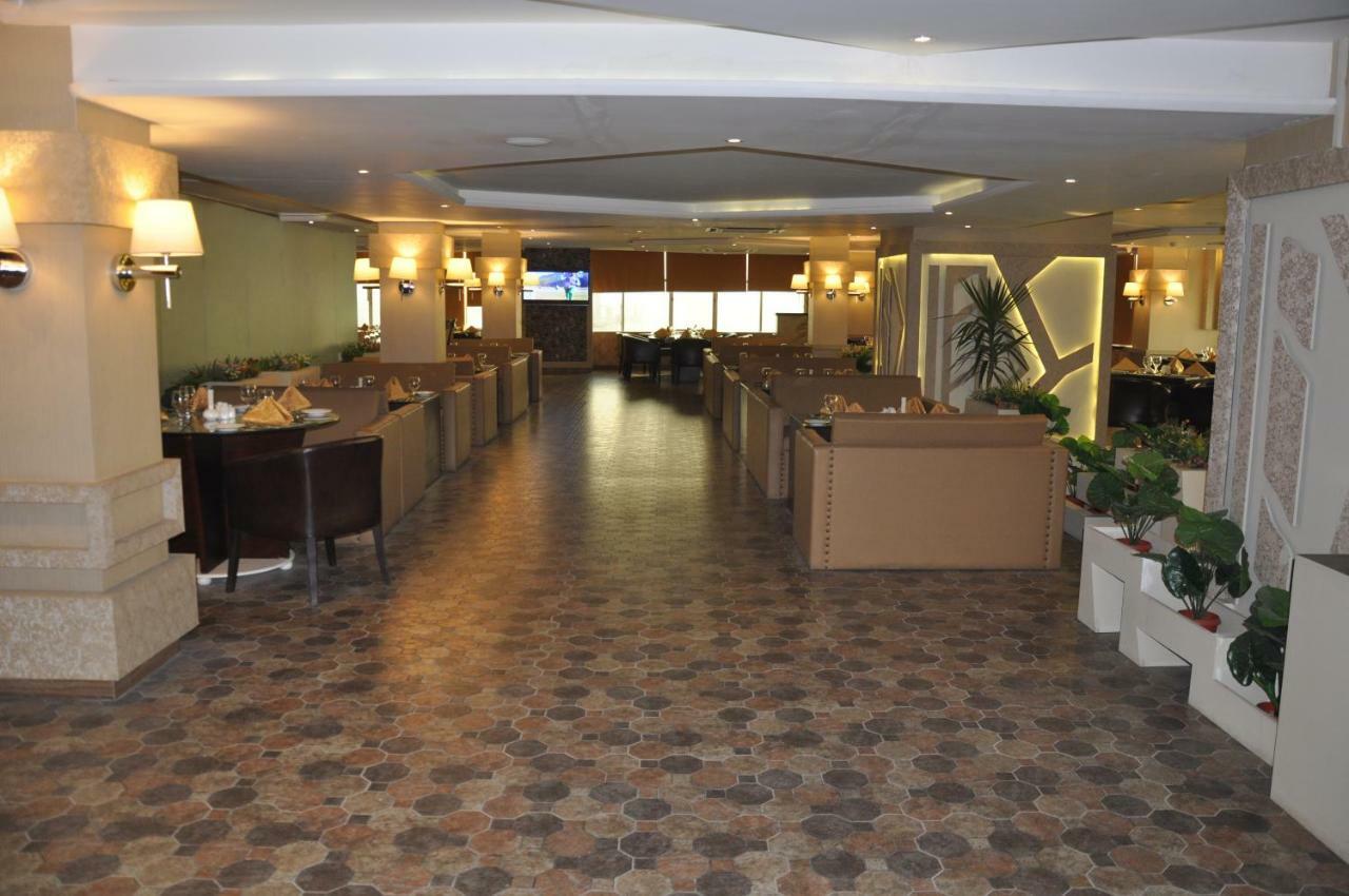 Fort Continental Hotel Peshawar Exterior foto